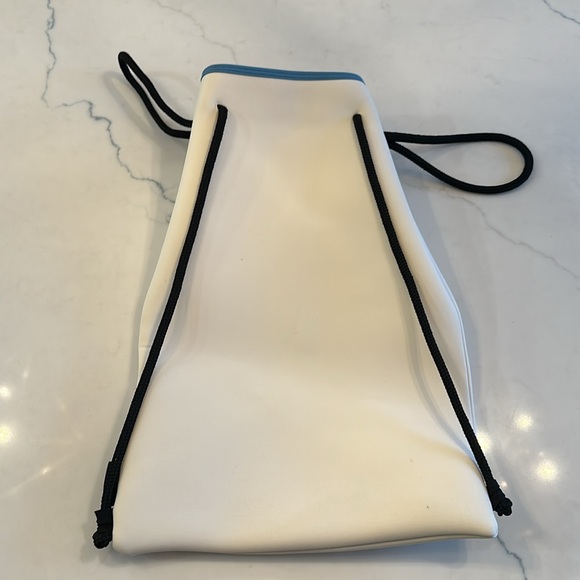 Triangl swimwear drawstring bag - Picture 2 of 3